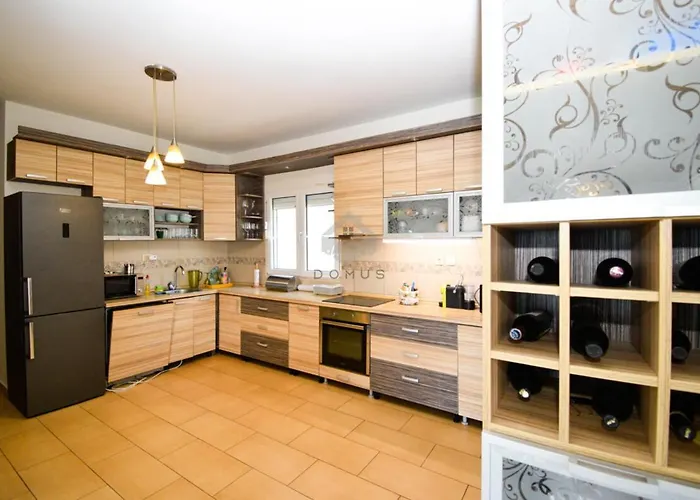 Baloci Hills Вілла Подгориця